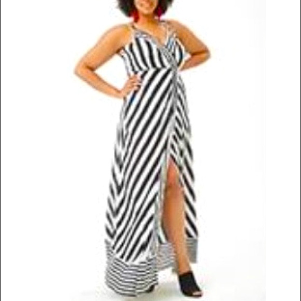 Plus size Maxi black & white dress 1X NWT